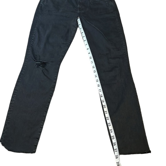 EUC MOTHER The Double Fray Charmer Black Denim Jeans Size 28 Distressed Raw Hem - Picture 4 of 15